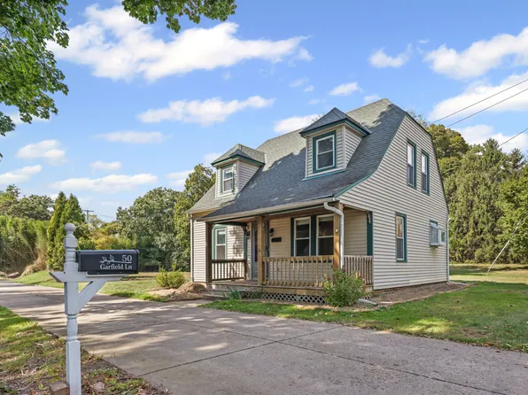 50 Garfield Ln, Bratenahl, OH 44108