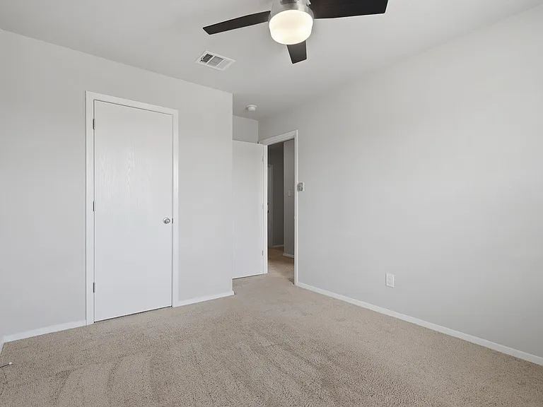 9609 Sandy Ridge Way — Photo 17