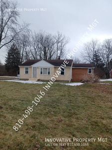 7049 Miller Rd, Swartz Creek, MI, 48473