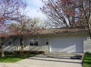 203 Packard, Bloomington, IL 61701