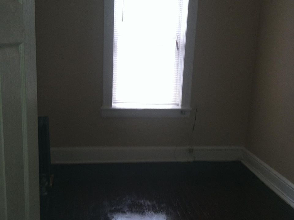 1st image of 4338 40th St APT 1B
