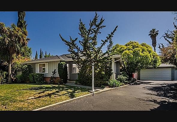 1st image of 252 Fairfield Ct
