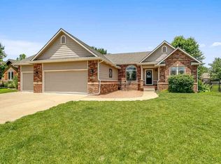 1960 Quail Run, El Dorado, KS 67042