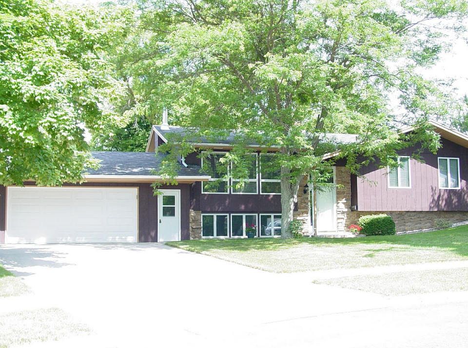 1st image of 712 Moraine Ct