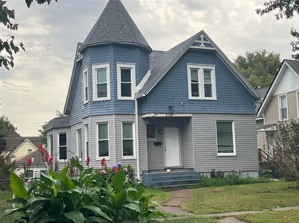 2139 W 5th St, Davenport, IA 52802