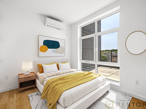 3rd image of 1875 Atlantic Ave APT 2R