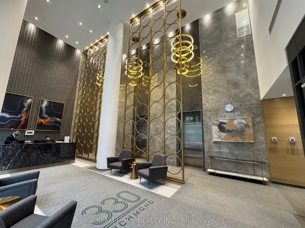 330 Richmond St W, Toronto, ON