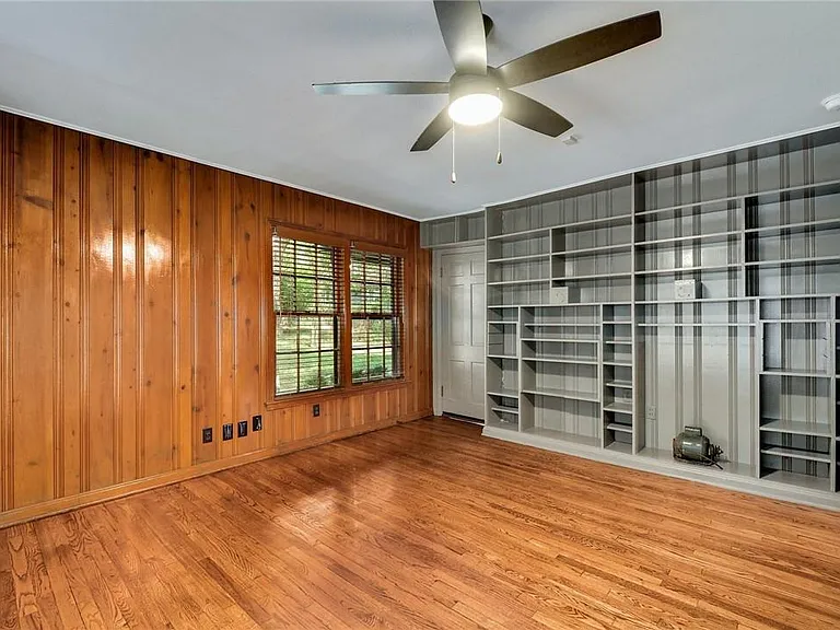 4504 Elwood Rd — Photo 30