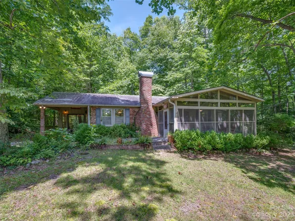 162 Pacolet Woods Ln, Saluda, NC 28773