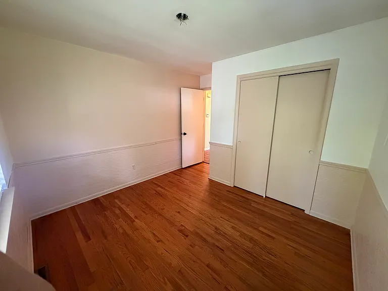 7909 Grandview St — Photo 28