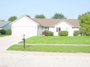 4390 Kingsbury Dr, Loves Park, IL