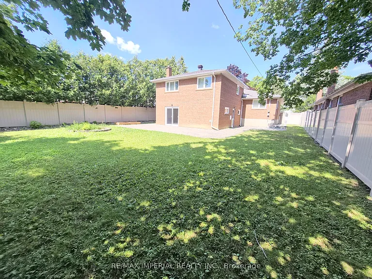 8 Multiflora Pl — Photo 4