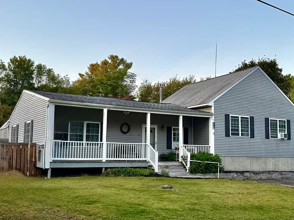 27 Mayflower Cir, Holden, MA 01520