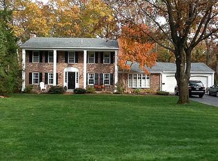 66 Laurel Hill Rd, East Greenwich, RI 02818