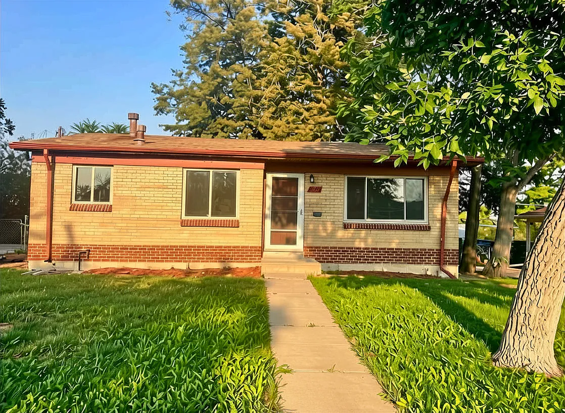 2 bed, 1768 sqft, $2,200 — Photo 1
