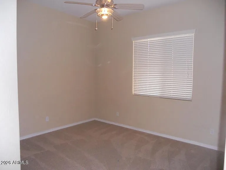 2417 E Iris Dr — Photo 13