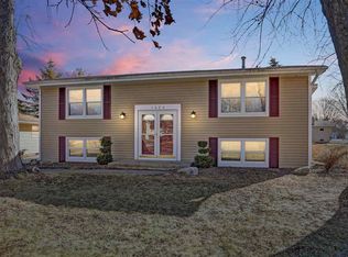 1024 S Arlington St, Appleton, WI 54915