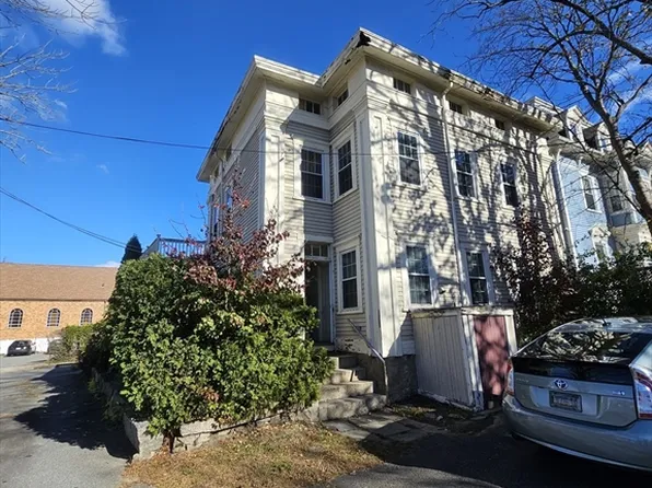 251 Cherry St, Fall River, MA 02720