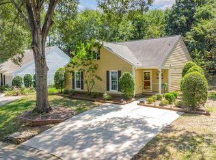 2605 Hillmont Dr, Charlotte, NC 28226