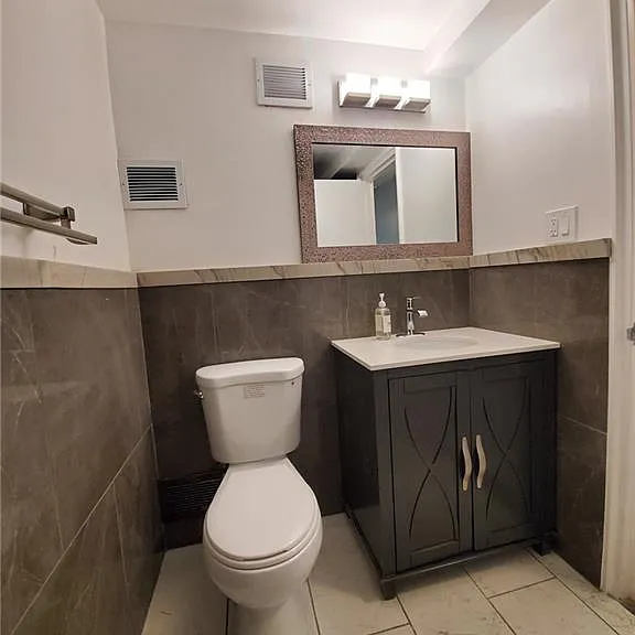 11820 Edgewater Dr #417 — Photo 11