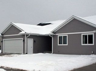 1102 Huntington St, Holmen, WI 54636