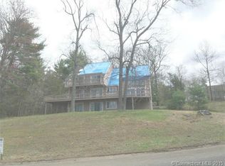 21 Concord Dr, East Granby, CT 06026