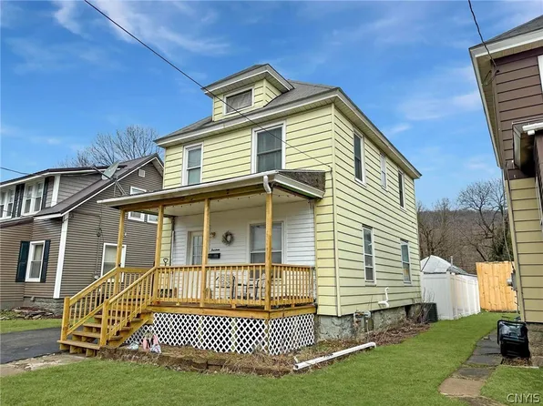 14 Spruce St, Ilion, NY 13357