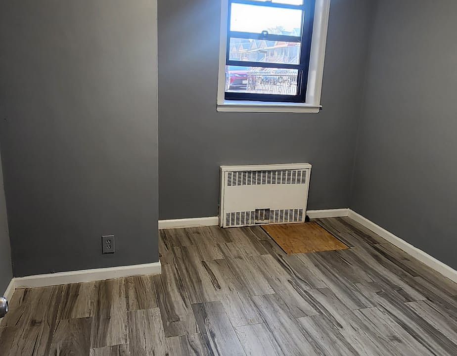 2nd image of 702 Desmond Ct Floor 1