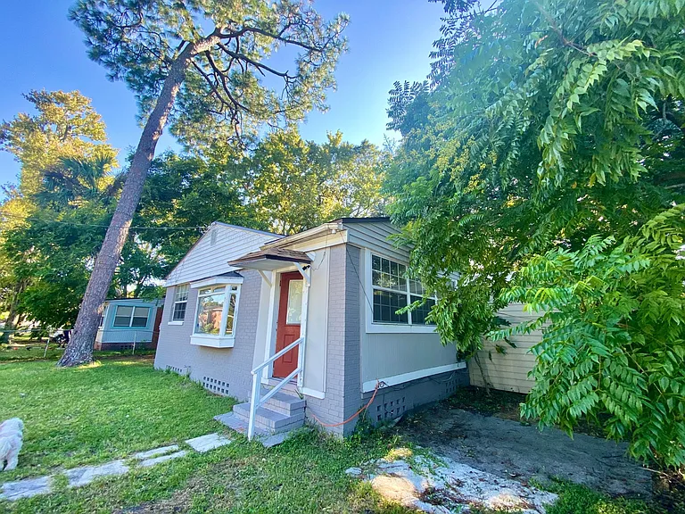 2114 Spring Park Rd — Photo 37