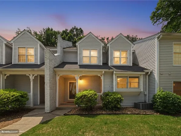 1111 Cannongate Xing SW, Marietta, GA 30064