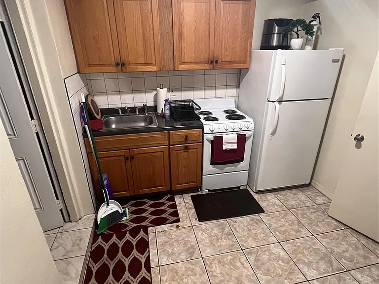 17131 NW 32nd Ct #1 — Photo 5