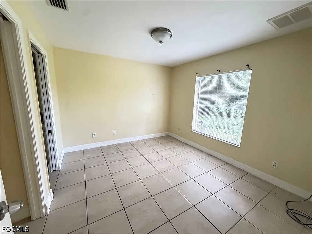 3 bed, 2.0 bath, 1119 sqft, $1,500 — Photo 4
