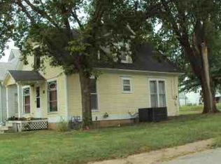 724 N Blaine St, Wellington, KS 67152