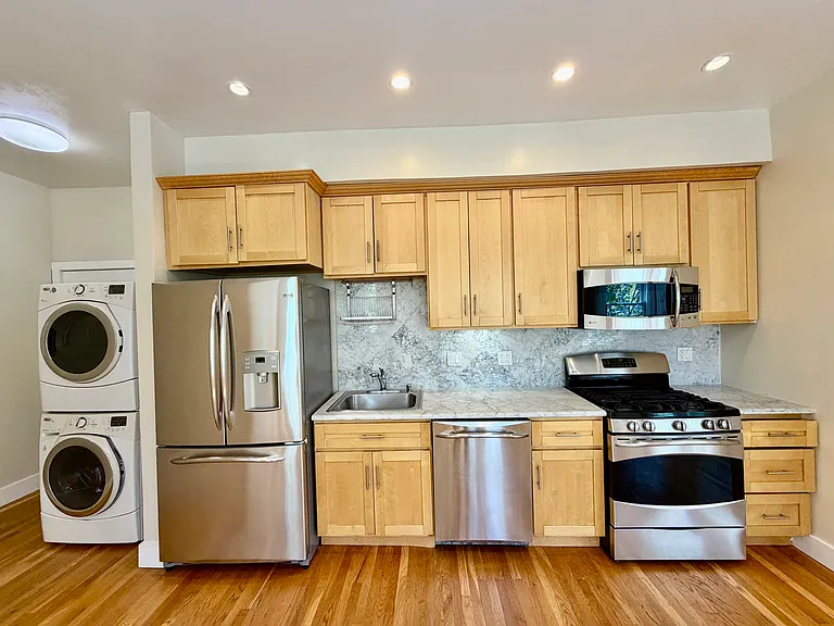 1698 Grove St #1698 — Photo 6