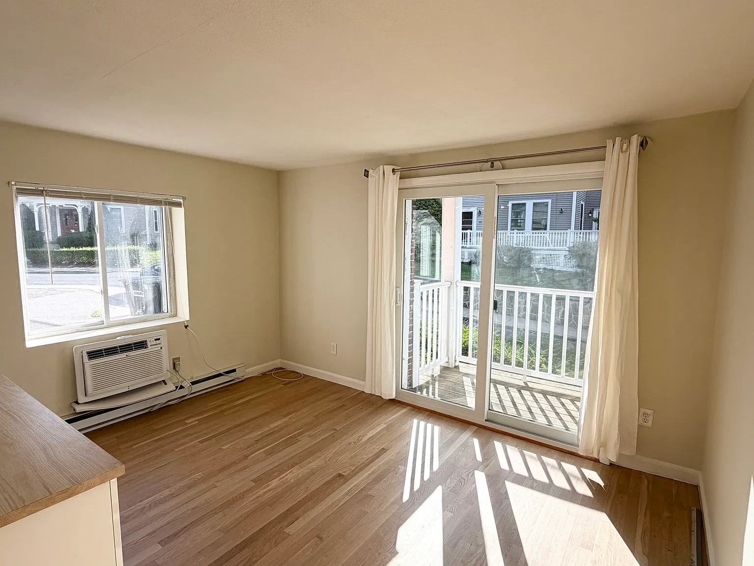 19 Elko St — Photo 3