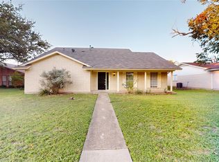 17 Green View Cir, Richardson, TX 75081