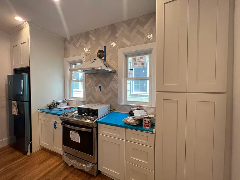 55 Lowell St #R1 — Photo 2