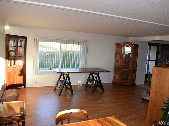 5th image of 520 Dennis Blvd