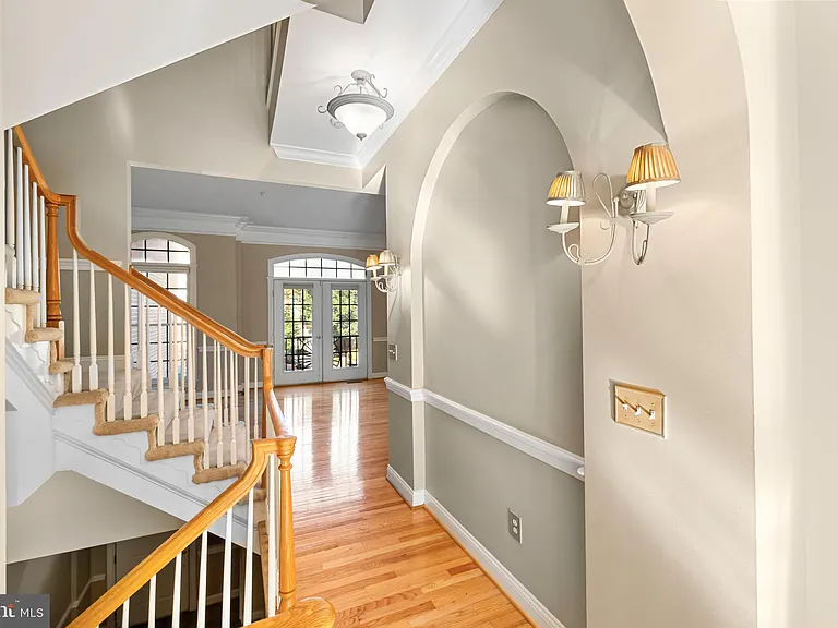 5237 Bessley Pl — Photo 19