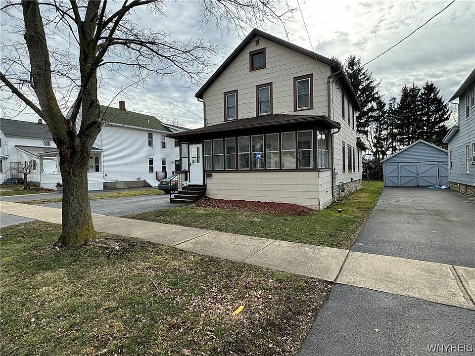 67 Cleveland Ave Fredonia NY 14063 Zillow