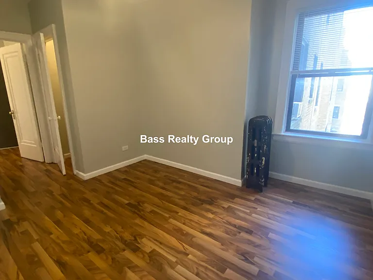 1723 W Estes Ave #210 — Photo 4