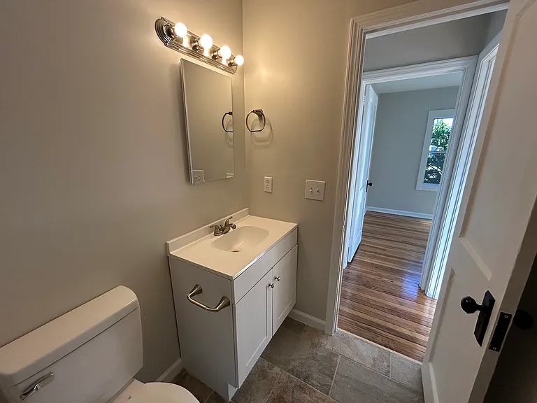1537 Oak Ave — Photo 14