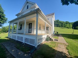 110 McGrady Hollow Rd, Butler, PA 16002