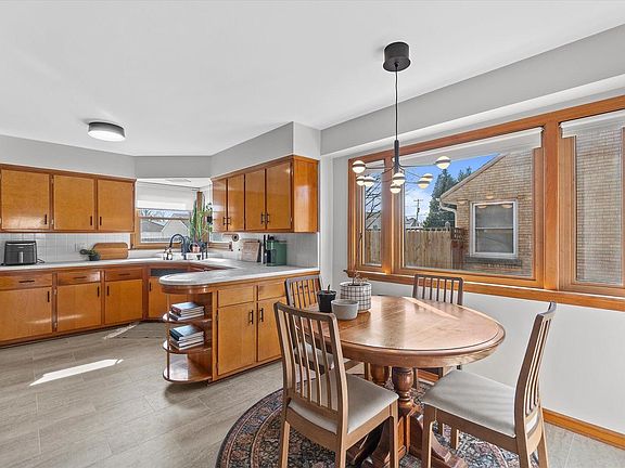 5th image of 3554 South 14th STREET