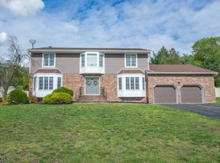 80 Colonial Rd, Wayne, NJ 07470