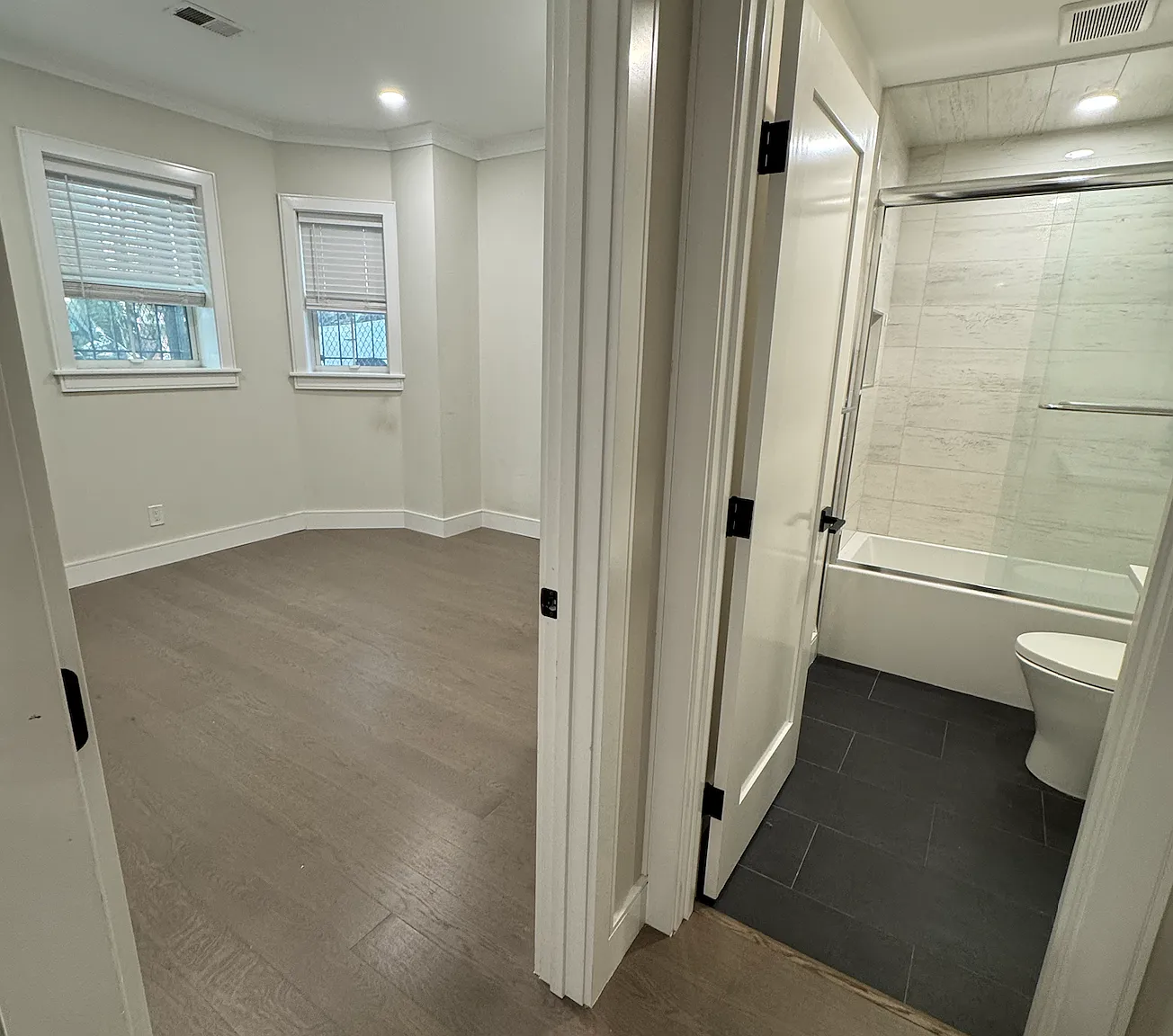 2 bed, 695 sqft, $3,800 — Photo 4