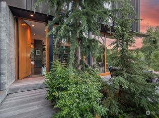 2514 35th Ave W, Seattle, WA