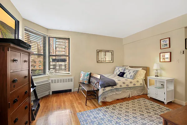 Sold by Corcoran | media 1