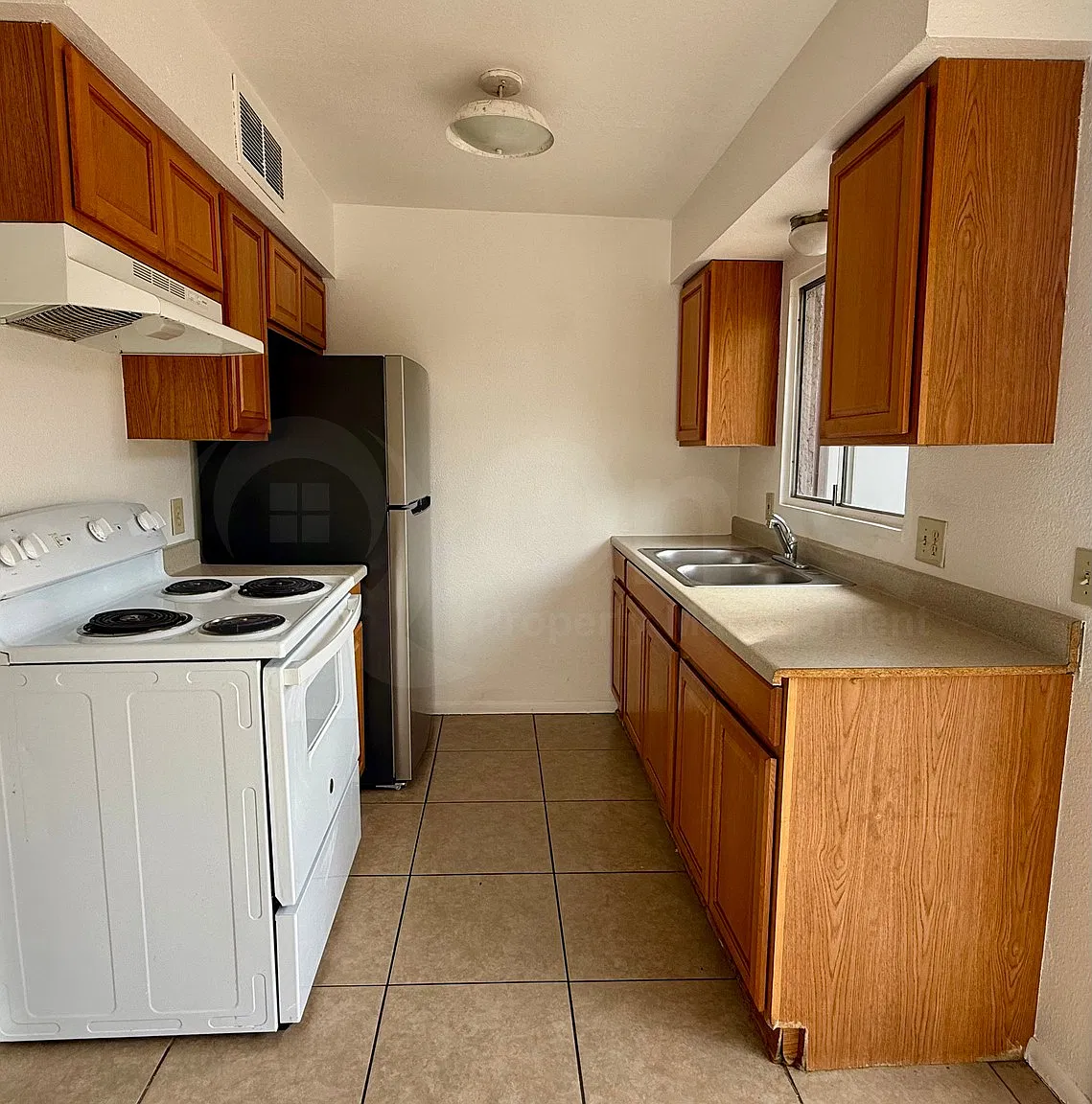 2 bed, 1.0 bath, 700 sqft, $895 — Photo 3