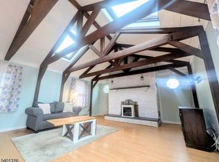 2 Presidential Dr, Washington Boro, NJ 07882